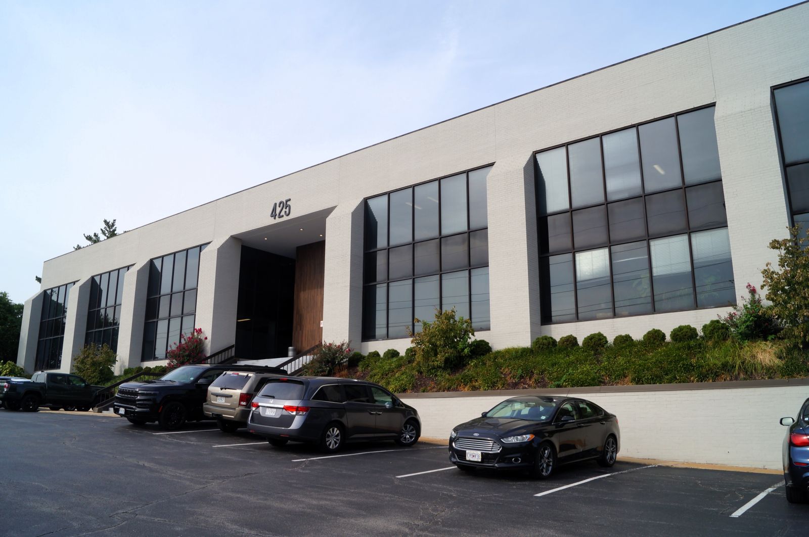 office park exterior lcg capital management
